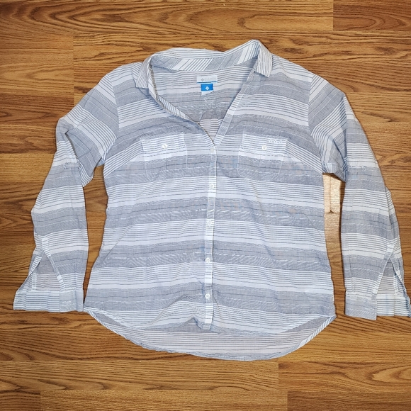 Columbia Womens PFG V-neck blouse size XL - Picture 1 of 11